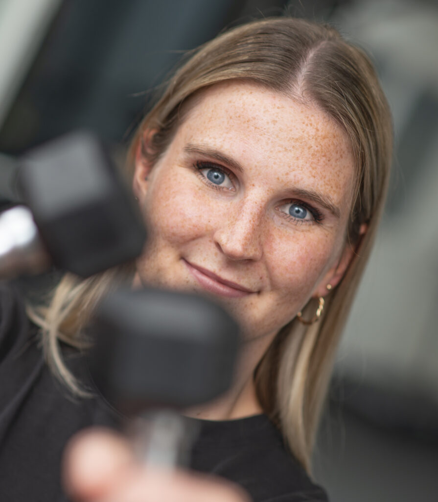 De wintertijd zorgt voor meer dan een uurtje extra slaap. Lees waarom je ritme hierdoor verschuift en hoe je energie en structuur houdt in de laatste maanden van het jaar.